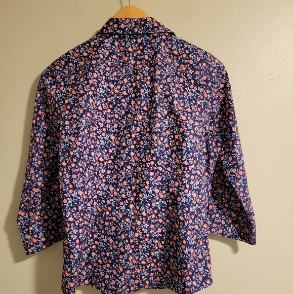 L.L. Bean Floral 3/4 Sleeve Button Down, XS - Picture 8 of 12